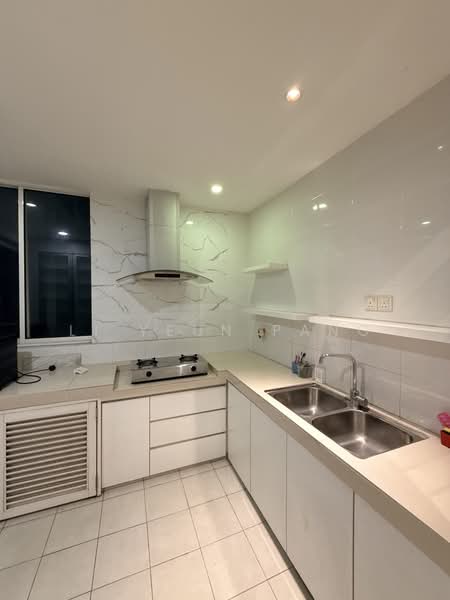 Kondominium untuk Disewa di KM1 West - Li Yeun Pang - Kitchen - PropertyGuru.com.my