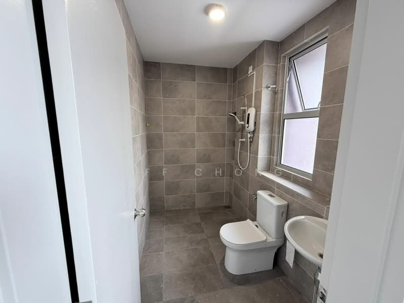 2-storey Terraced House for Sale in Bandar Rimbayu (Telok Panglima Garang) - Jeff Chong - Bathroom - PropertyGuru.com.my