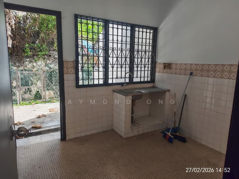 Rumah Teres 2 Tingkat untuk Dijual di Cheras (Kuala Lumpur) - Raymond Ong - Kitchen - PropertyGuru.com.my