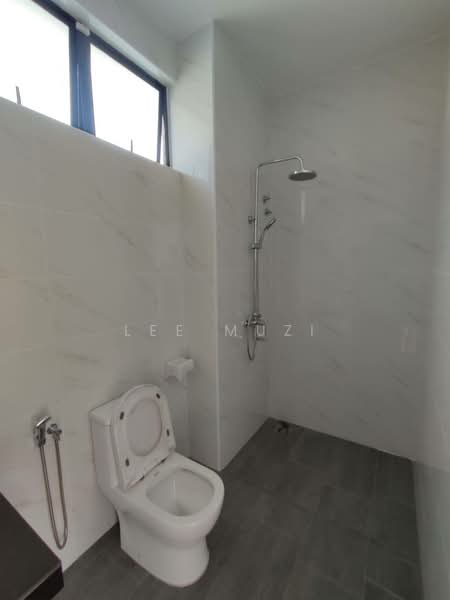 Rumah Berkembar untuk Dijual di Chemor (Perak) - Lee Muzi - Bathroom - PropertyGuru.com.my