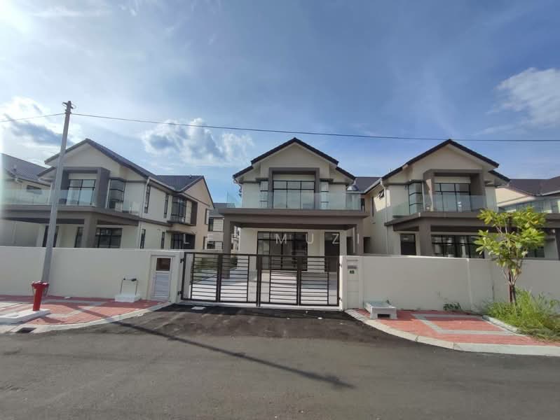 Rumah Berkembar untuk Dijual di Chemor (Perak) - Lee Muzi - Exterior - PropertyGuru.com.my