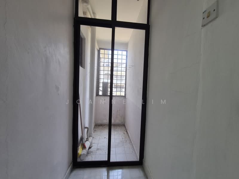 Rumah Flat untuk Dijual di Taman Kenanga Seksyen 3 - Joanne Lim - Balcony - PropertyGuru.com.my