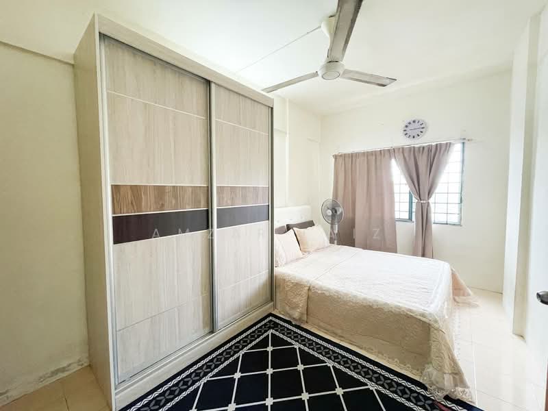 Pangsapuri untuk Dijual di Impian Sentosa - Amzar Faiz - Bedroom - PropertyGuru.com.my