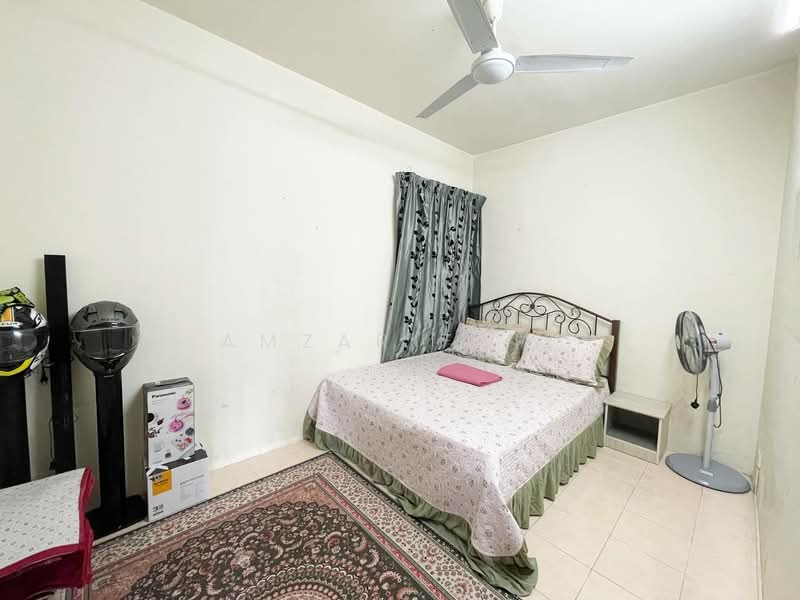 Pangsapuri untuk Dijual di Impian Sentosa - Amzar Faiz - Bedroom - PropertyGuru.com.my