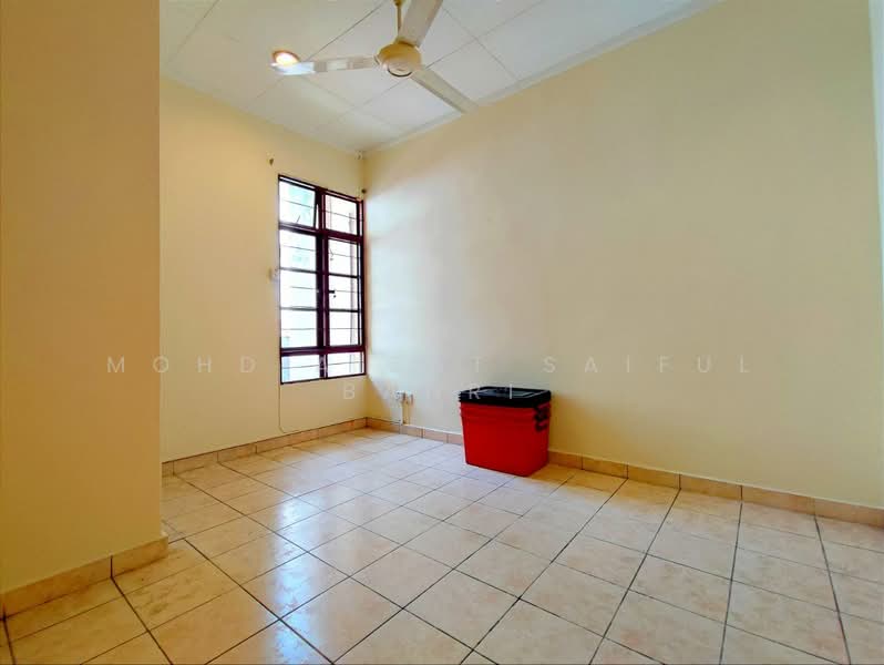 2-storey Terraced House for Sale in Bukit Jelutong (Shah Alam) - Mohd Aizat Saiful Bahri - PropertyGuru.com.my