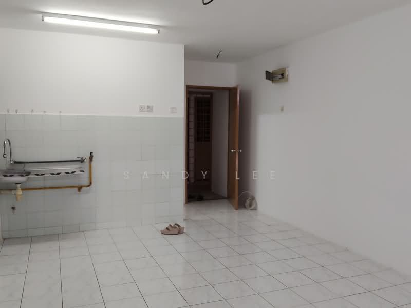 Apartment for Sale at Desa Sri Puteri B - Sandy Lee - Kitchen - PropertyGuru.com.my