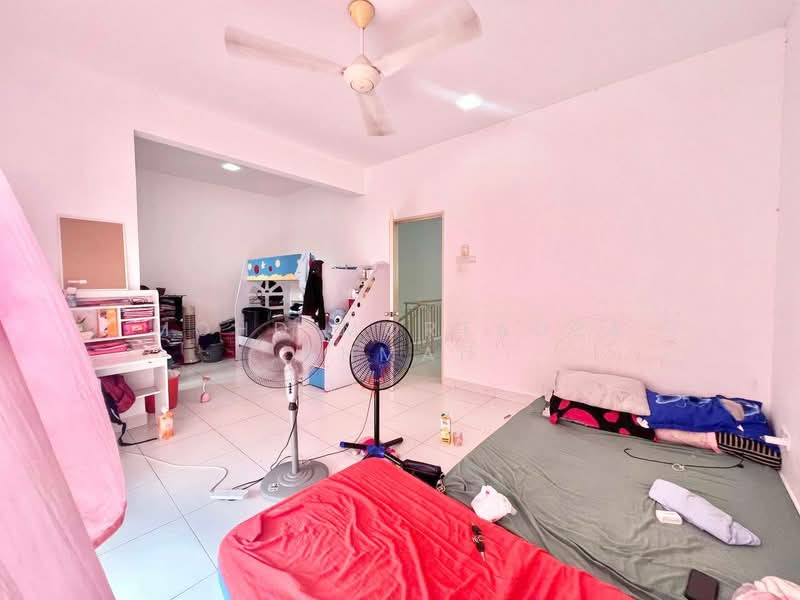 Rumah Teres 2 Tingkat untuk Dijual di Taman Pelangi Semenyih 2 (Semenyih) - Mohd Mortadza Ahmad - Bedroom - PropertyGuru.com.my
