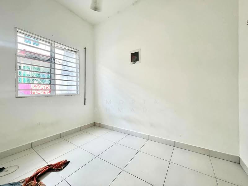 Rumah Teres 2 Tingkat untuk Dijual di Taman Pelangi Semenyih 2 (Semenyih) - Mohd Mortadza Ahmad - Interior - PropertyGuru.com.my