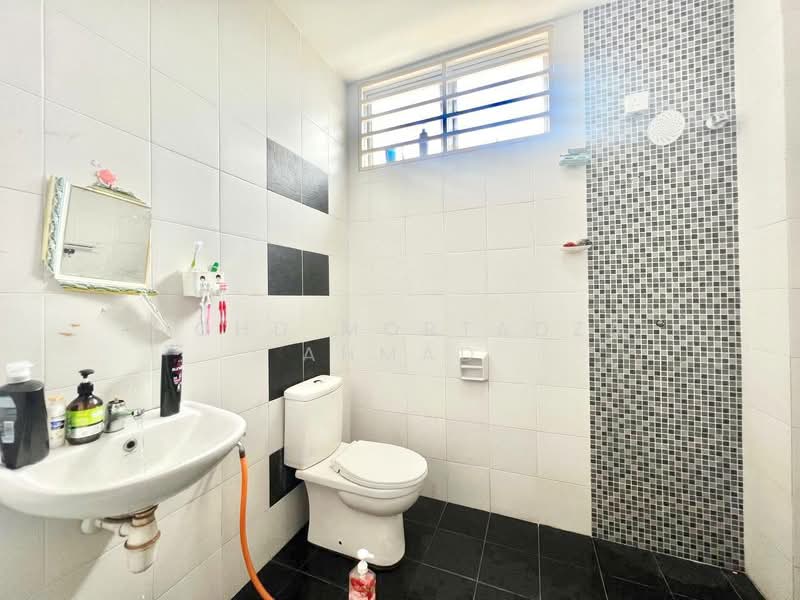 Rumah Teres 2 Tingkat untuk Dijual di Taman Pelangi Semenyih 2 (Semenyih) - Mohd Mortadza Ahmad - Bathroom - PropertyGuru.com.my