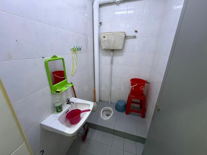 2-storey Terraced House for Sale in Taman Bukit Katil (Bukit Katil) - Vinc Pheng - Bathroom - PropertyGuru.com.my