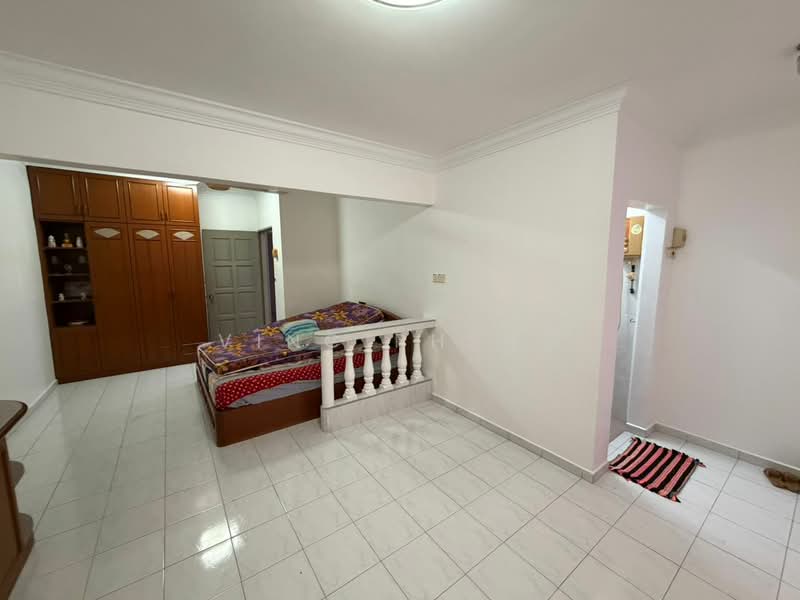 2-storey Terraced House for Sale in Taman Bukit Katil (Bukit Katil) - Vinc Pheng - Bedroom - PropertyGuru.com.my