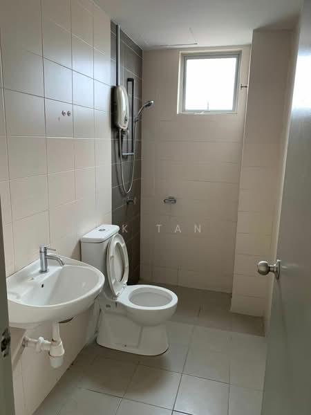 Service Residence for Sale at One South - CK Tan - Bathroom - PropertyGuru.com.my