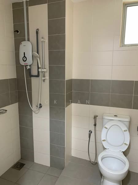 Service Residence for Sale at One South - CK Tan - Bathroom - PropertyGuru.com.my