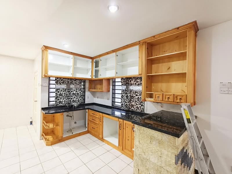 Semi-Detached House for Sale in Bangi (Selangor) - Fazie Noor - Kitchen - PropertyGuru.com.my