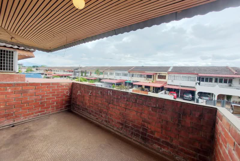 Semi-Detached House for Sale in Gunung Rapat (Ipoh) - Qazin Khoo - Balcony - PropertyGuru.com.my