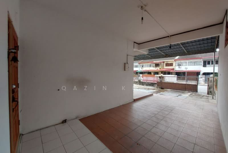 Rumah Berkembar untuk Dijual di Pekan Razaki (Ipoh) - Qazin Khoo - PropertyGuru.com.my