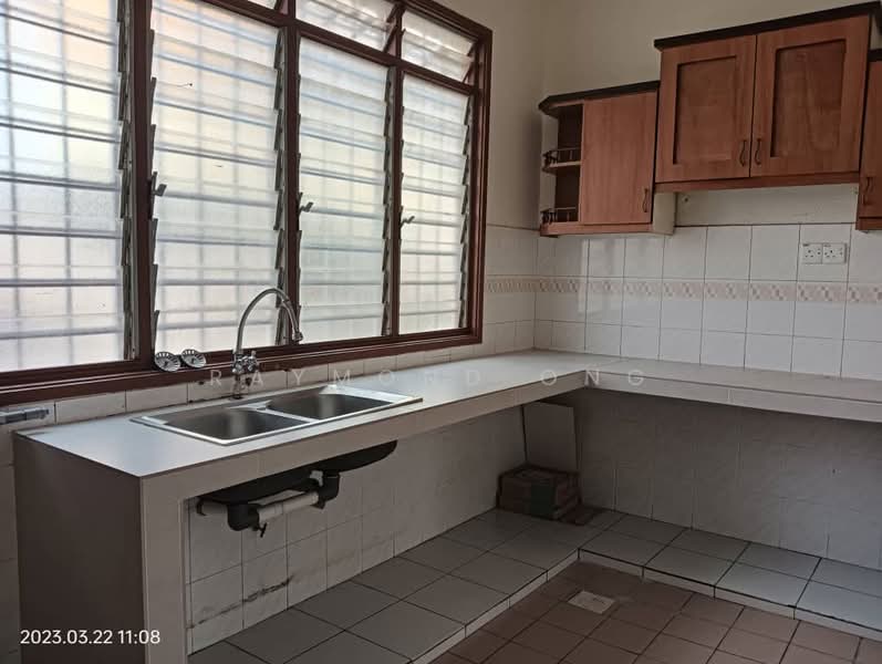 2-storey Terraced House for Sale in Putra Heights (Subang Jaya) - Raymond Ong - Kitchen - PropertyGuru.com.my