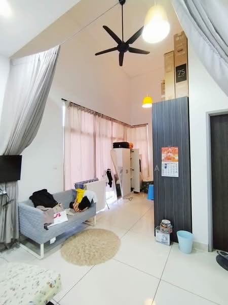 Cluster House for Sale in Taman Mutiara Mas (Skudai) - Alviss Tay - Living Room - PropertyGuru.com.my