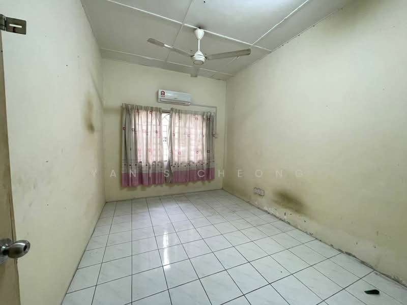 2-storey Terraced House for Sale in Taman Wangsa Permai (Kepong) - Yanis Cheong - Interior - PropertyGuru.com.my