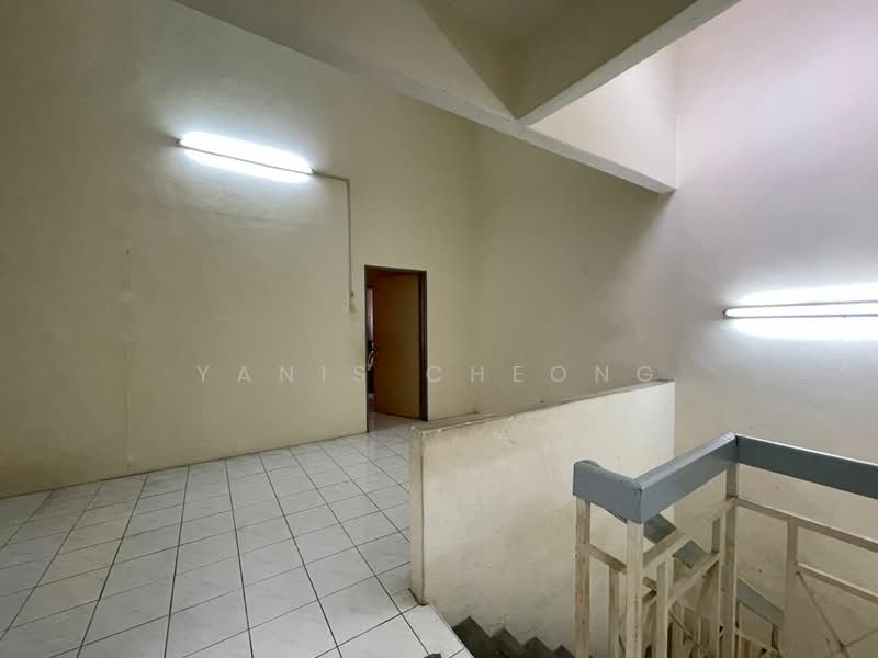 2-storey Terraced House for Sale in Taman Wangsa Permai (Kepong) - Yanis Cheong - Interior - PropertyGuru.com.my