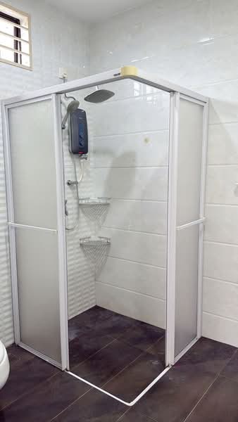 Bungalow for Rent in Taman Kempas 3 (Kulim) - Mei Yee Lee - Bathroom - PropertyGuru.com.my