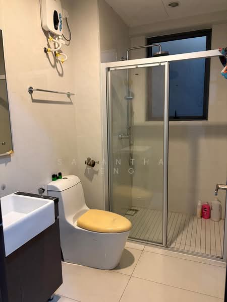Condominium for Sale at Royal Strand @ Country Garden Danga Bay - Samantha Teng - Bathroom - PropertyGuru.com.my