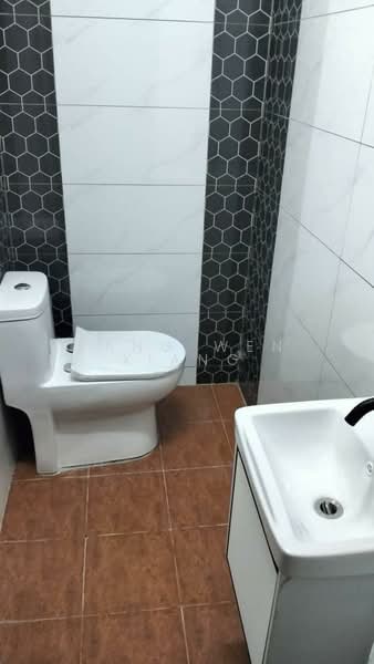 For Sale - Desa Cemerlang