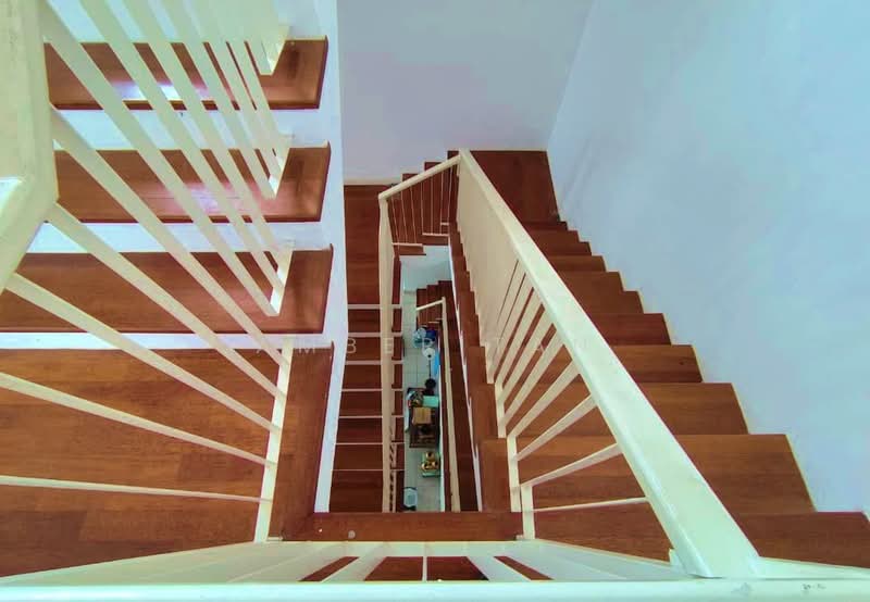 Rumah Berkembar untuk Dijual di Kota Kemuning Hills (Shah Alam) - Amber Tan - Corridor - PropertyGuru.com.my