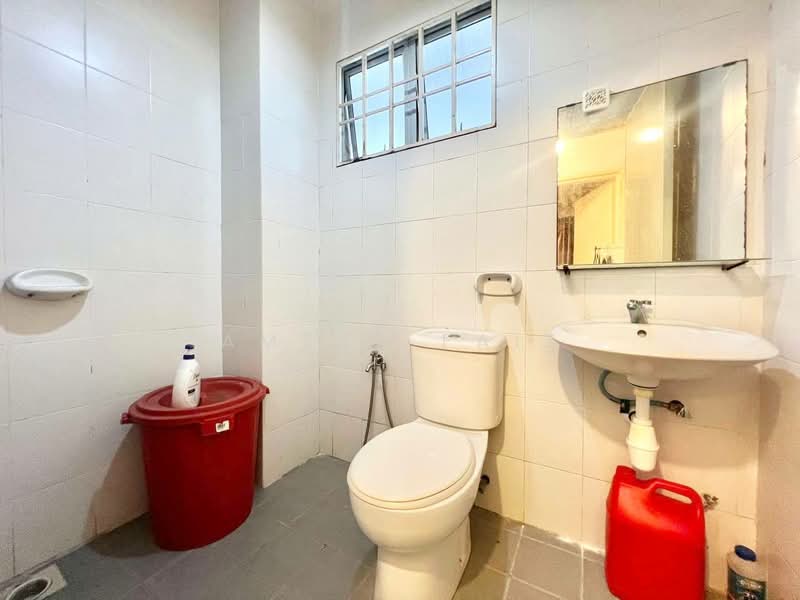 Condominium for Sale at Kristal Heights - Amzar Faiz - Bathroom - PropertyGuru.com.my