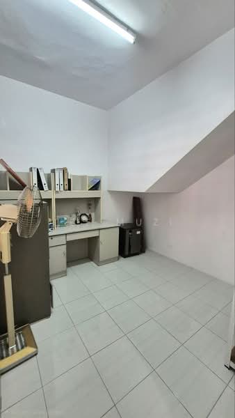 Rumah Teres 2 Tingkat untuk Dijual di Gunung Rapat (Ipoh) - Lee Muzi - Study - PropertyGuru.com.my