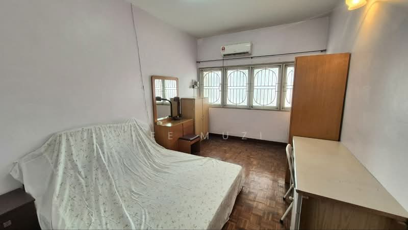 Rumah Teres 2 Tingkat untuk Dijual di Gunung Rapat (Ipoh) - Lee Muzi - Bedroom - PropertyGuru.com.my