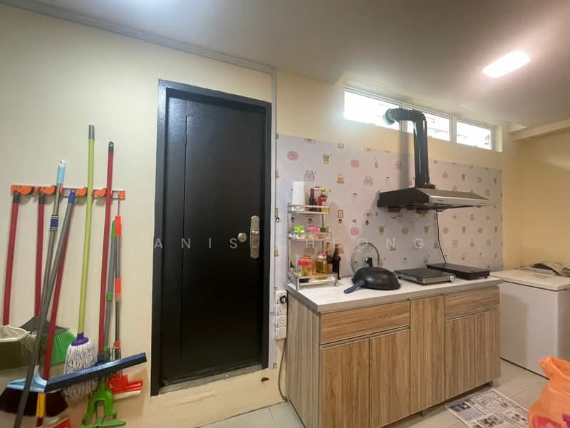 2-storey Terraced House for Sale in Taman Wangsa Permai (Kepong) - Yanis Cheong - Kitchen - PropertyGuru.com.my