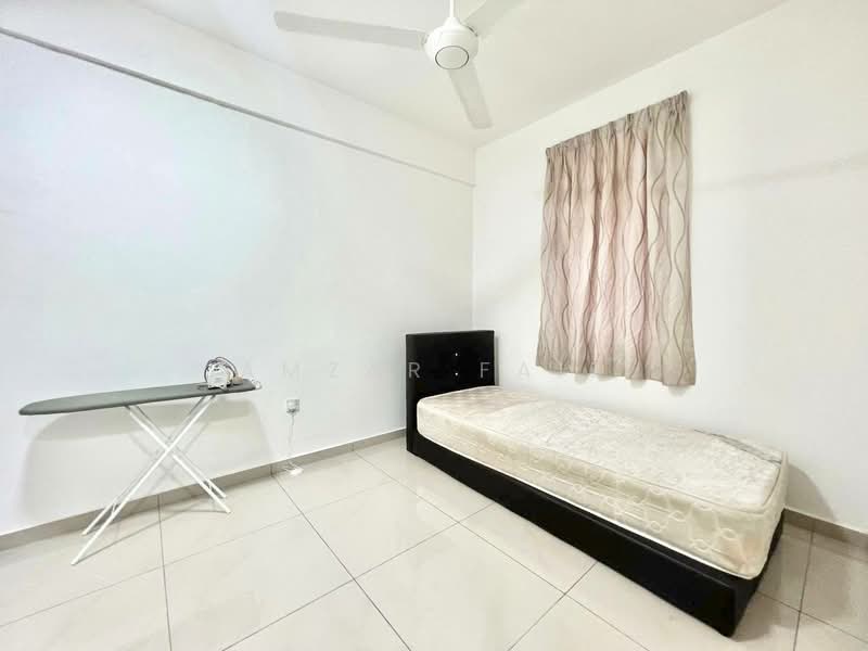 Kondominium untuk Dijual di Cyberia Smart Homes - Amzar Faiz - Bedroom - PropertyGuru.com.my