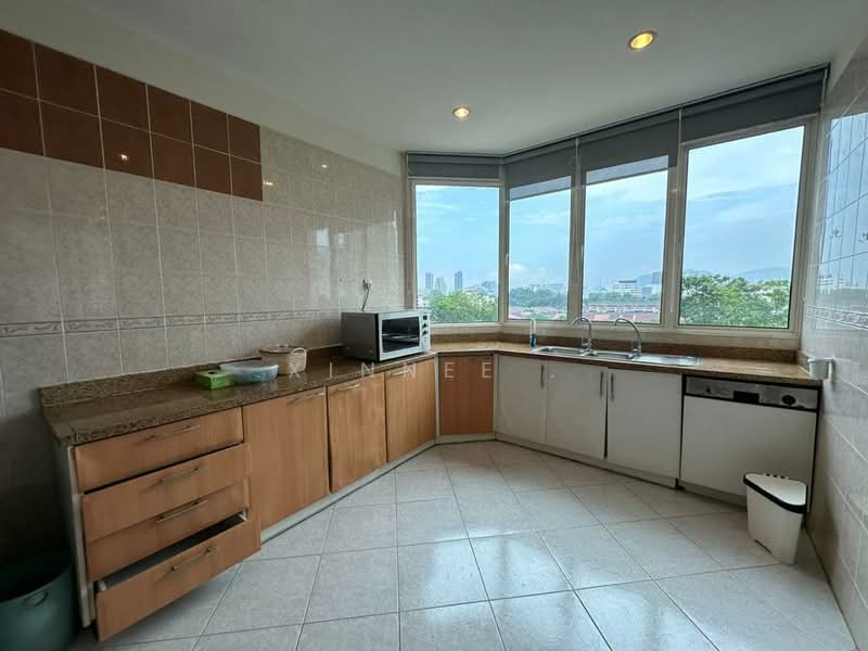 Condominium for Rent at Gurney Beach Resort - Xinnee . - Kitchen - PropertyGuru.com.my