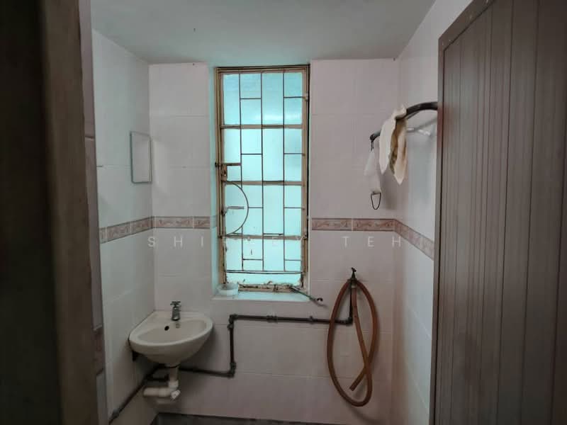 Rumah Teres untuk Dijual di Pulau Tikus (Penang) - Shirley Teh - Bathroom - PropertyGuru.com.my