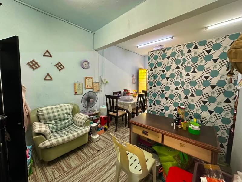 2-storey Terraced House for Sale in Ulu Tiram (Johor) - Smith Goh - Living Room - PropertyGuru.com.my