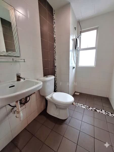 Kondominium untuk Disewa di Villa Park - Ian Fan - Bathroom - PropertyGuru.com.my