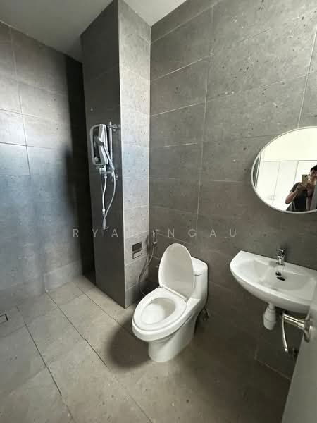 Condominium for Rent at Verando Residence - Ryan Ngau - Bathroom - PropertyGuru.com.my