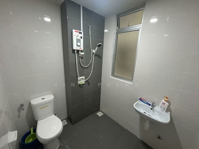 Apartment for Rent at Residensi Rumpun Bahagia (Residensi Melaka Tengah 1) - Vinc Pheng - Bathroom - PropertyGuru.com.my