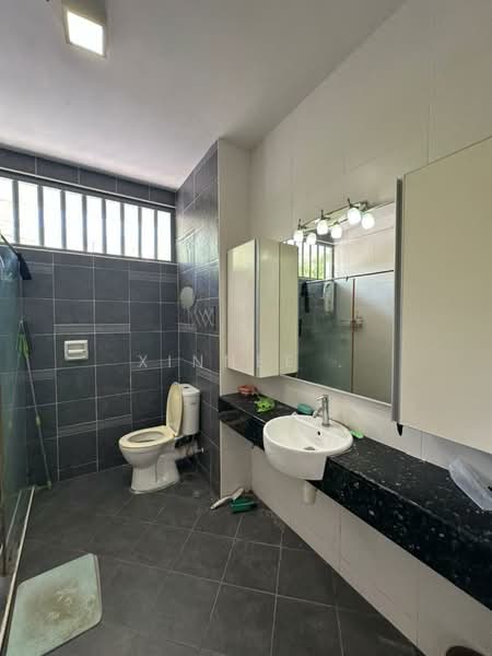 Rumah Teres 3 Tingkat untuk Dijual di Sungai Ara (Penang) - Xinnee . - Bathroom - PropertyGuru.com.my