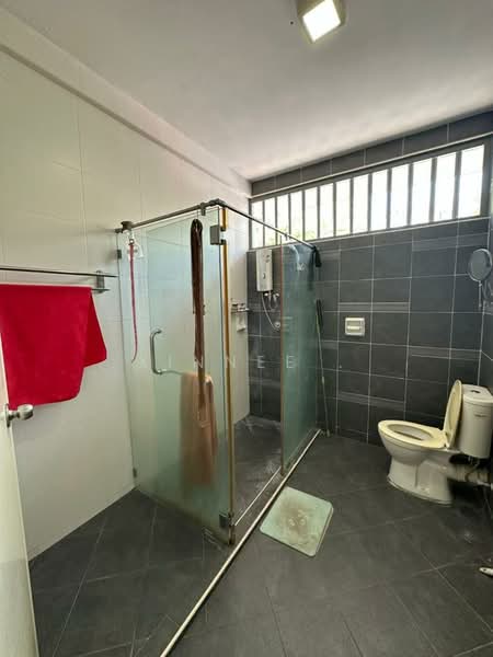 Rumah Teres 3 Tingkat untuk Dijual di Sungai Ara (Penang) - Xinnee . - Bathroom - PropertyGuru.com.my