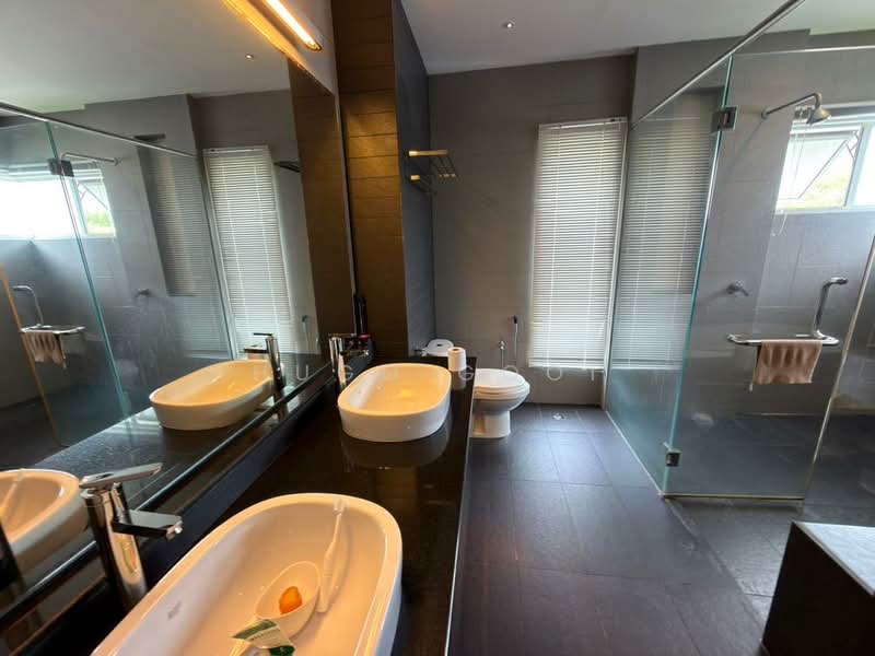 Zero-Lot Bungalow for Rent in Kajang (Selangor) - Hugo Gooi - Bathroom - PropertyGuru.com.my