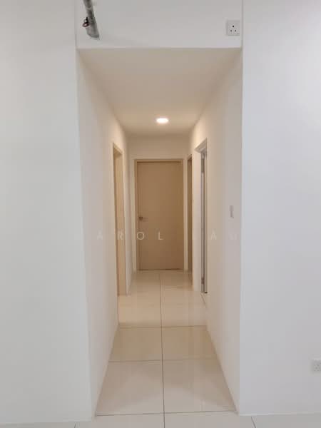 Apartment for Sale at Vivo Executive Apartment - Carol Lau - Corridor - PropertyGuru.com.my