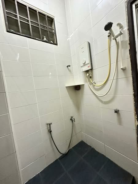2-storey Terraced House for Sale in Bukit Indah (Iskandar Puteri (Nusajaya)) - Alviss Tay - Bathroom - PropertyGuru.com.my