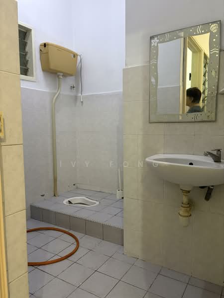 Terraced House for Rent in TAMAN PUCHONG UTAMA (Puchong) - Ivy Fong - Bathroom - PropertyGuru.com.my