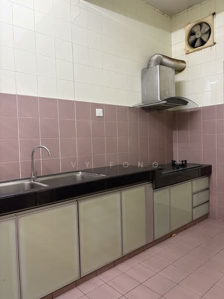 Terraced House for Rent in TAMAN PUCHONG UTAMA (Puchong) - Ivy Fong - Kitchen - PropertyGuru.com.my