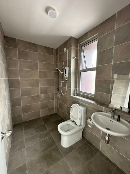 2-storey Terraced House for Rent in Bandar Rimbayu (Telok Panglima Garang) - Elyn Soo - Bathroom - PropertyGuru.com.my