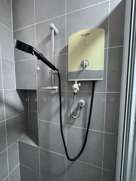 Servis Apartment untuk Disewa di Savanna Executive Suite @ Southville City - Shannah Tong - Bathroom - PropertyGuru.com.my