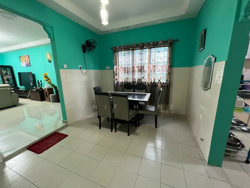 Rumah Teres 3 Tingkat untuk Dijual di Bukit Jalil (Kuala Lumpur) - Hanif Hanz - Living Room - PropertyGuru.com.my