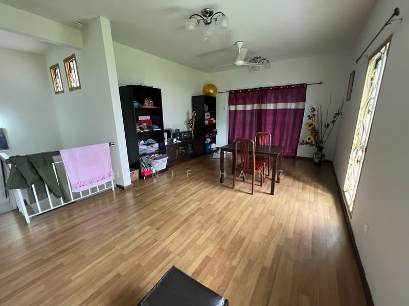 Rumah Teres 3 Tingkat untuk Dijual di Bukit Jalil (Kuala Lumpur) - Hanif Hanz - Living Room - PropertyGuru.com.my